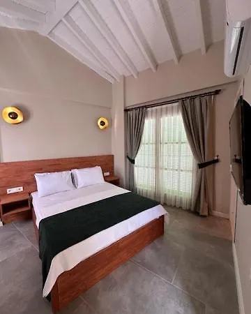 Quarto em Acomodações Particulares Paribo Koyiçi Çeşme